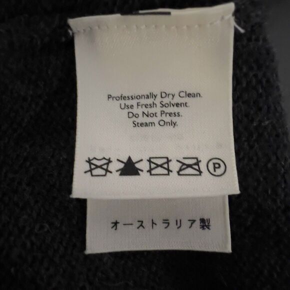 Eddie Bauer 100% Wool V Neck Sweater Size Medium Gorpcore Outdoors - Picture 4 of 5